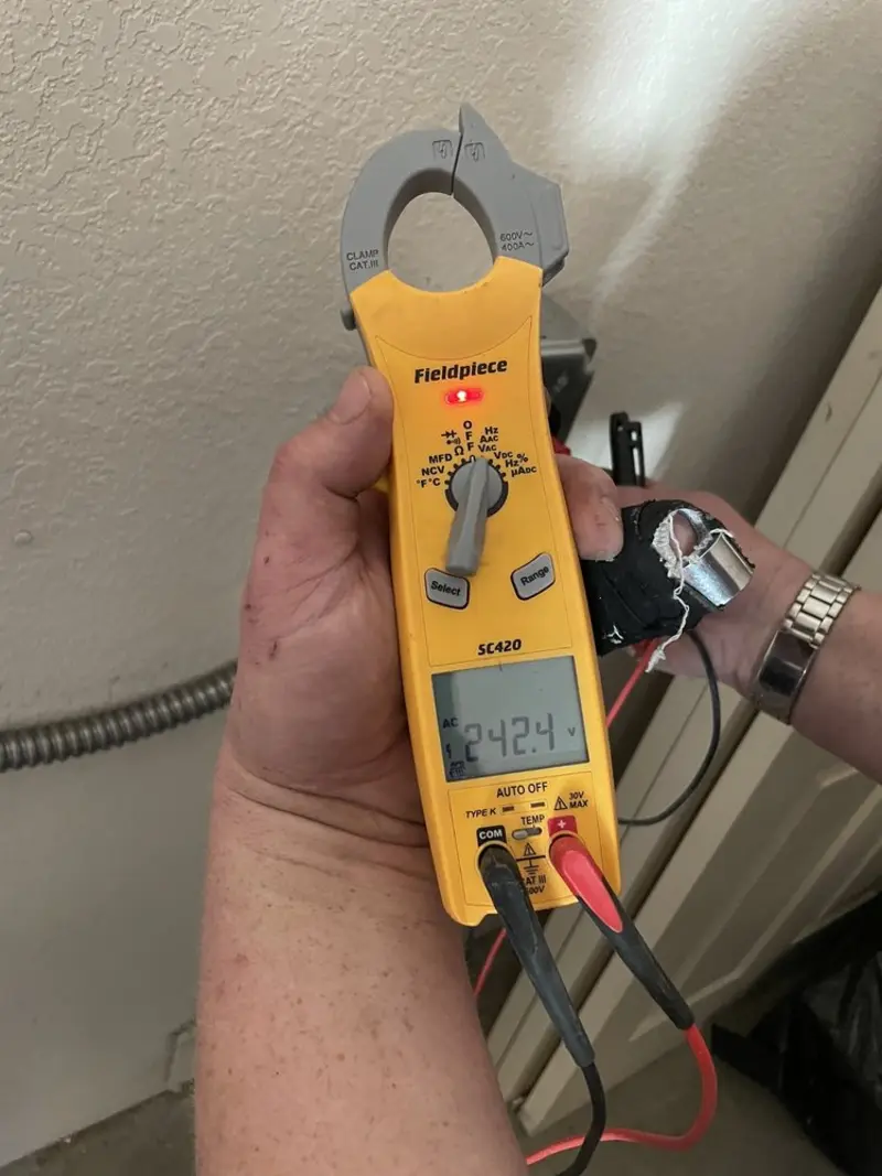 Voltage testing with clamp meter during Aluminum Wiring Replacement in Ettrick
